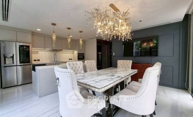 For rent 4 ベッドルーム townhouse in Watthana, Bangkok