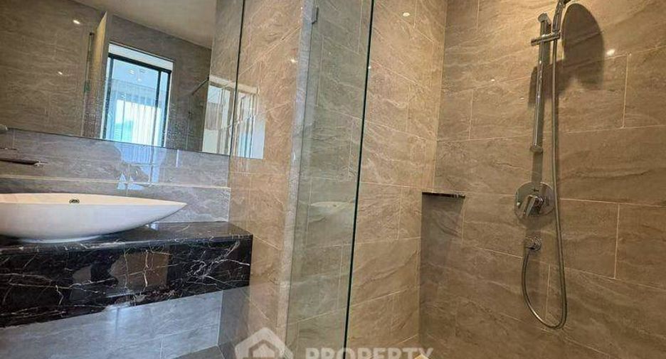 For rent 2 ベッドルーム condo in Huai Khwang, Bangkok