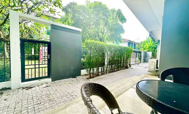Casa en alquiler de 4 habitaciones en Bang Kapi, Bangkok