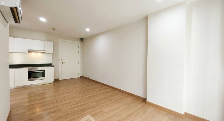 For sale 1 bed condo in Khlong Toei, Bangkok