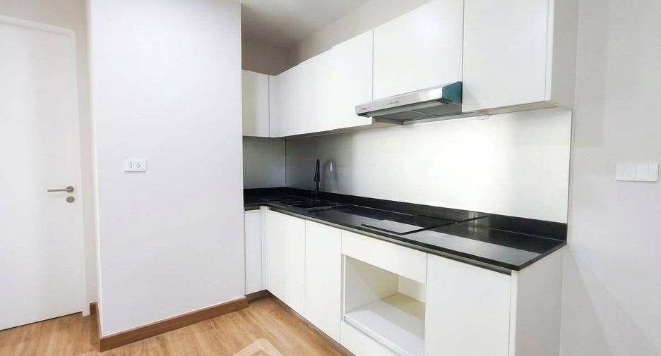For sale 1 bed condo in Khlong Toei, Bangkok