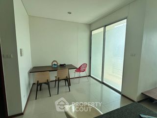 Аренда 1 кровать кондо в Кхлонг Сан, Бангкок
