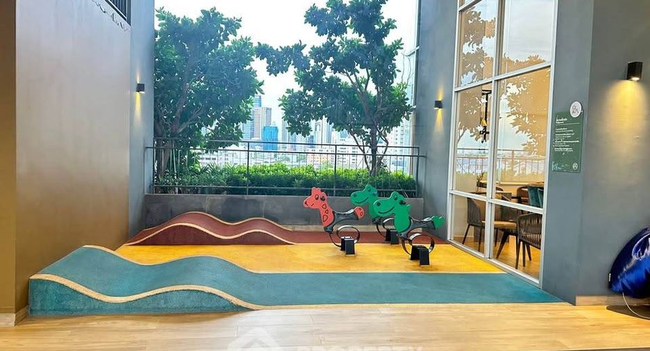For sale 1 Beds condo in Phaya Thai, Bangkok