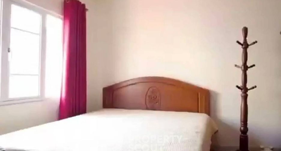 For sale 4 bedrooms house in Min Buri, Bangkok