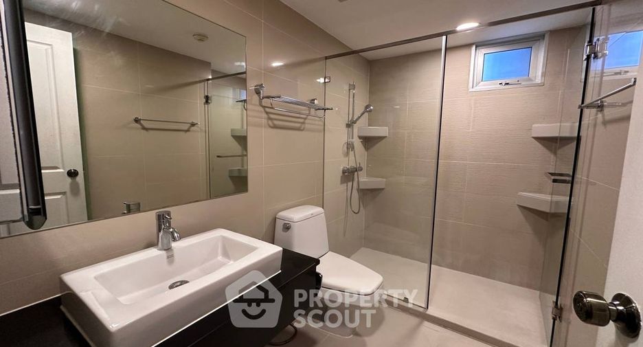 Wohnung zum Kauf mit 2 Zimmer in Huai Khwang, Bangkok