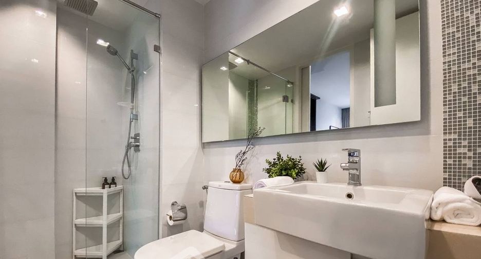 For sale 1 bed condo in Sathon, Bangkok