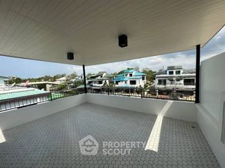 For sale 3 bedrooms house in Na Jomtien, Pattaya