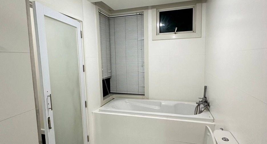 For sale 1 bed condo in Pathum Wan, Bangkok
