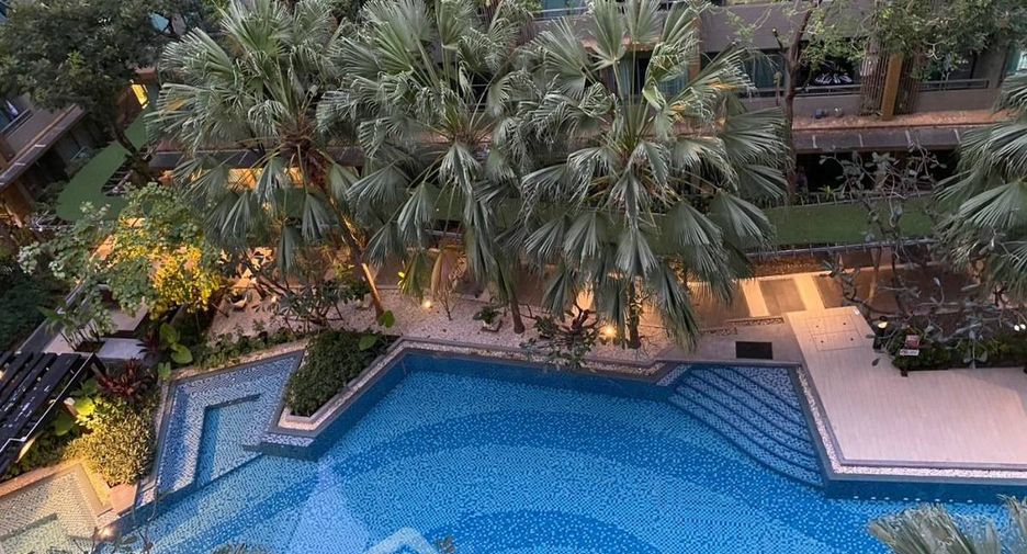 For sale 1 Beds condo in Huai Khwang, Bangkok