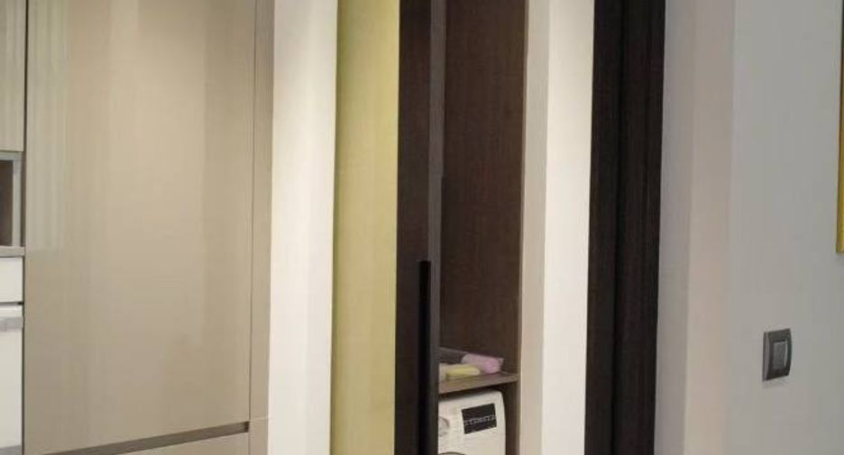 For sale 2 bedrooms condo in Khlong Toei, Bangkok