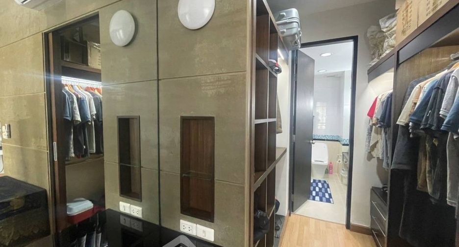 À vendre 2 chambres condo à Khlong Toei, Bangkok