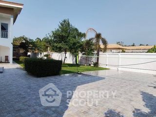 Casa en alquiler y en venta de 5 habitaciones en Bang Lamung, Chonburi