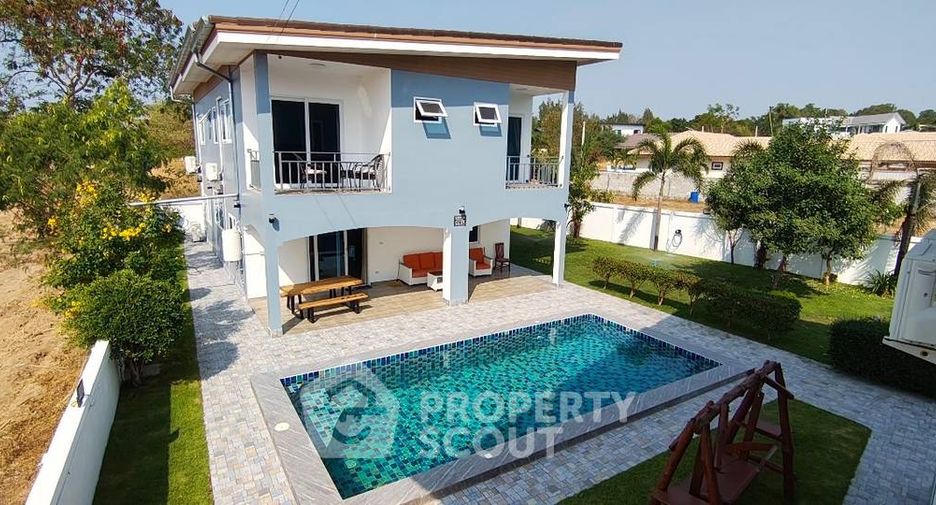 Casa en alquiler y en venta de 5 habitaciones en Huay Yai, Pattaya