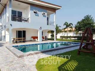 Casa en alquiler y en venta de 5 habitaciones en Bang Lamung, Chonburi