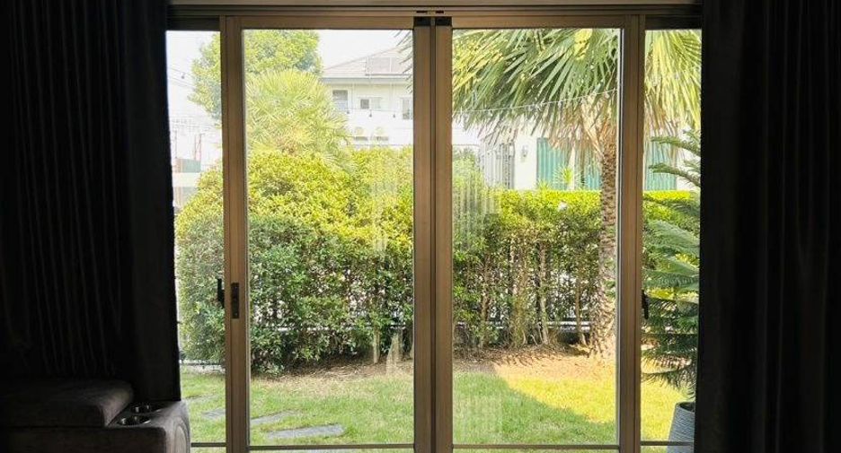 Haus zur Miete und zum Kauf mit 5 Zimmer in Saphan Sung, Bangkok