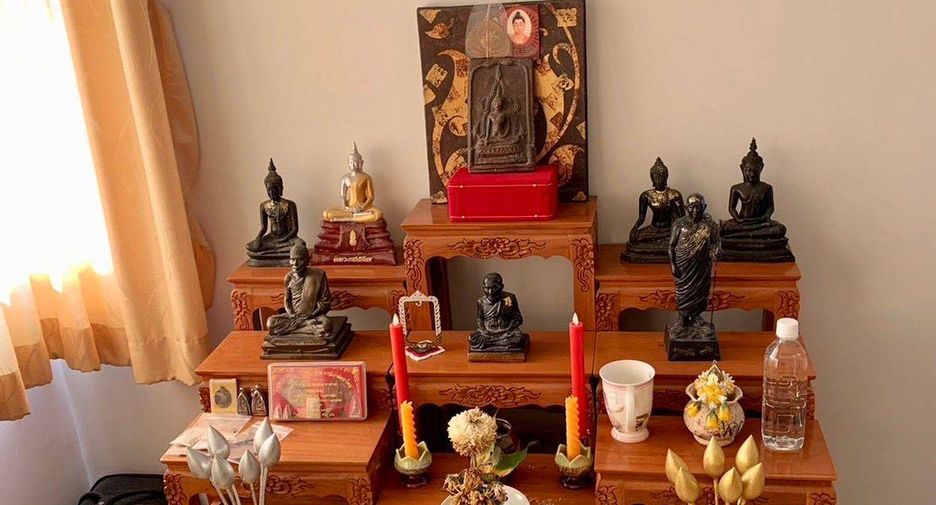 For rent and for sale 3 bedrooms townhouse in Bueng Kum, Bangkok