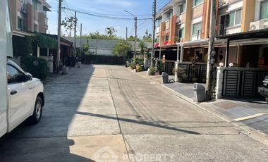 For rent and for sale 3 bedrooms townhouse in Bueng Kum, Bangkok