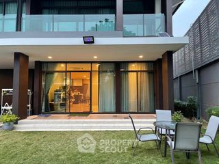 For sale 4 ベッドルーム house in Bang Kapi, Bangkok