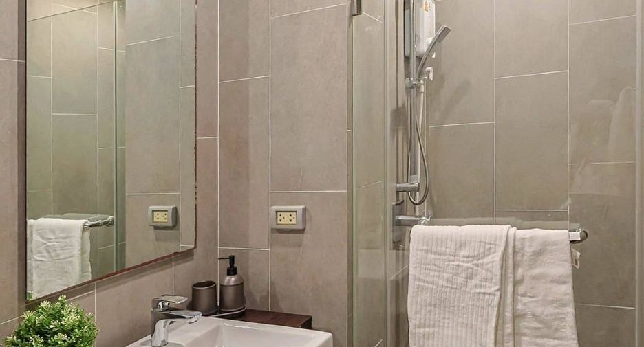 À vendre 1 chambre condo à Watthana, Bangkok