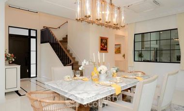 For sale 4 bedrooms house in Saphan Sung, Bangkok