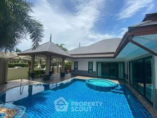 For sale 3 bedrooms villa in Bang Lamung, Chonburi