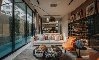 For sale 4 ベッドルーム house in Bang Kapi, Bangkok