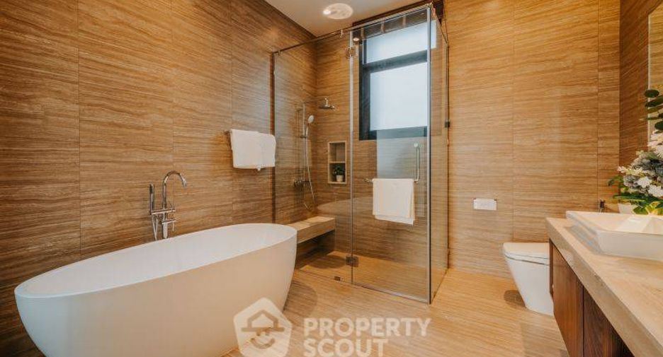 For sale 4 ベッドルーム house in Bang Kapi, Bangkok
