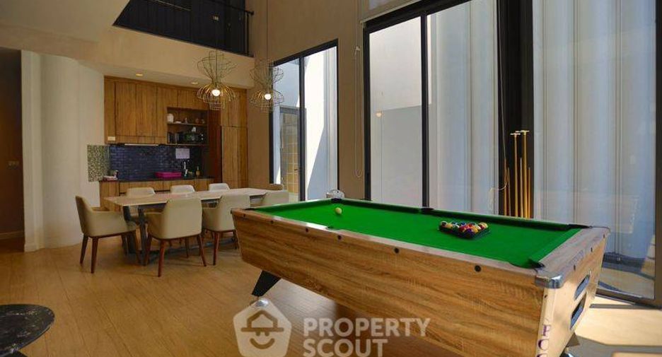 For sale 4 bedrooms villa in South Pattaya, Pattaya