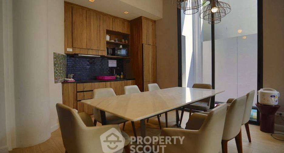 For sale 4 bedrooms villa in South Pattaya, Pattaya