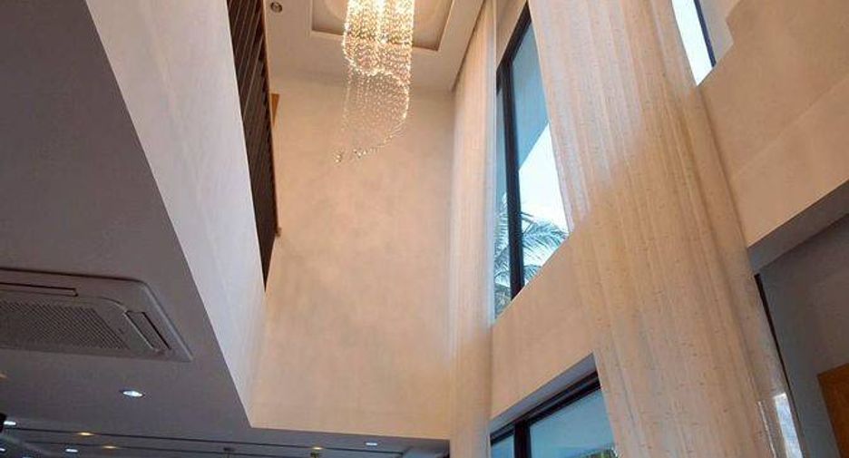 For sale 3 bedrooms house in East Pattaya, Pattaya