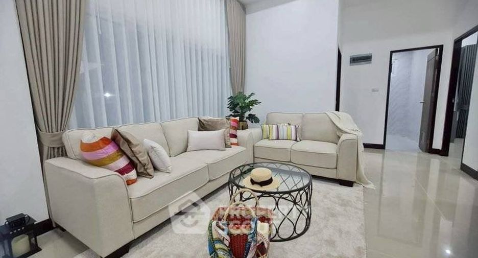 For sale 3 ベッドルーム house in East Pattaya, Pattaya