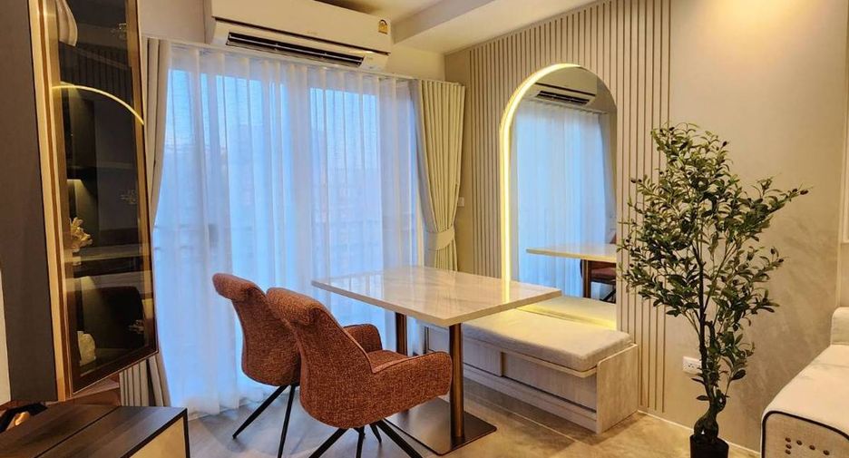 For sale 2 bedrooms condo in Yan Nawa, Bangkok