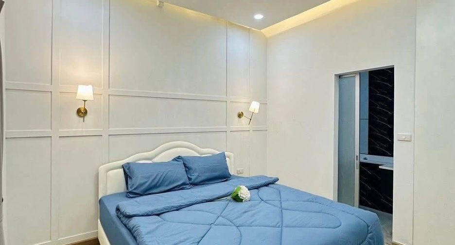 For sale 3 bedrooms condo in Sai Mai, Bangkok
