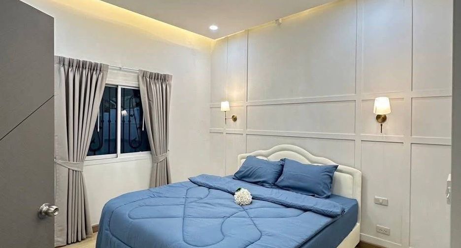 For sale 3 bedrooms condo in Sai Mai, Bangkok
