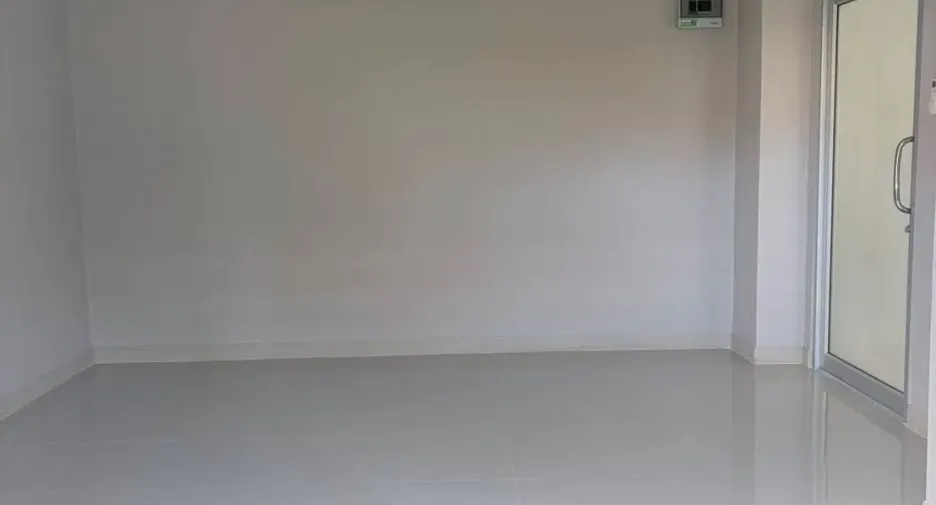 For rent 4 ベッドルーム house in San Sai, Chiang Mai