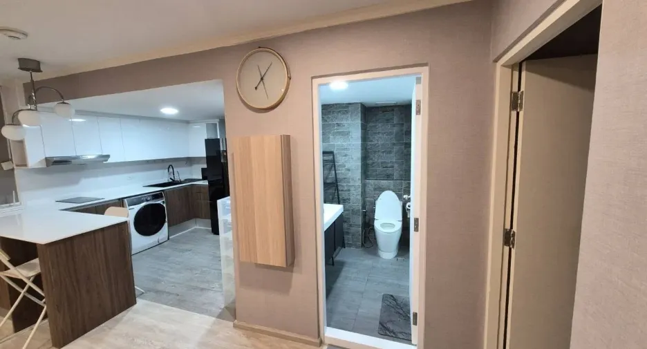 For sale 2 bedrooms condo in Phra Khanong, Bangkok
