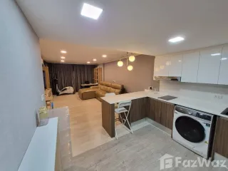 Продажа 2 спальни кондо в Пхра Кханонг, Бангкок