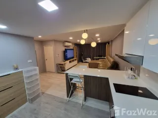 Продажа 2 спальни кондо в Пхра Кханонг, Бангкок