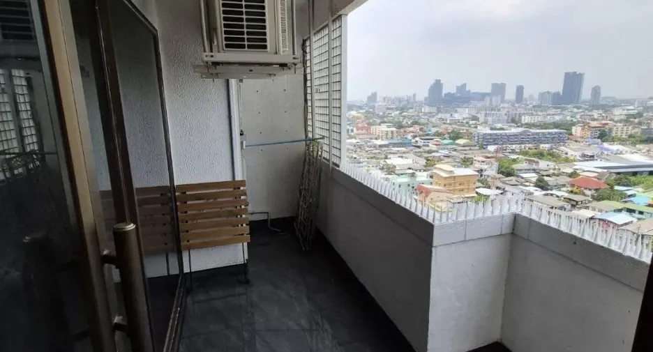 For sale 2 bedrooms condo in Phra Khanong, Bangkok