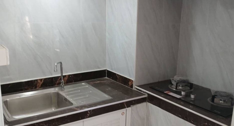 For sale 2 ベッドルーム townhouse in Cha Am, Phetchaburi