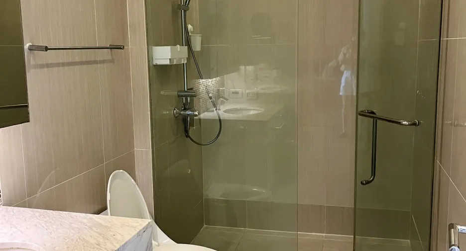 Condo en alquiler y en venta de 1 habitaciones en Watthana, Bangkok