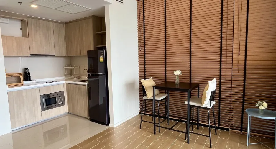 Condo en alquiler y en venta de 1 habitaciones en Watthana, Bangkok