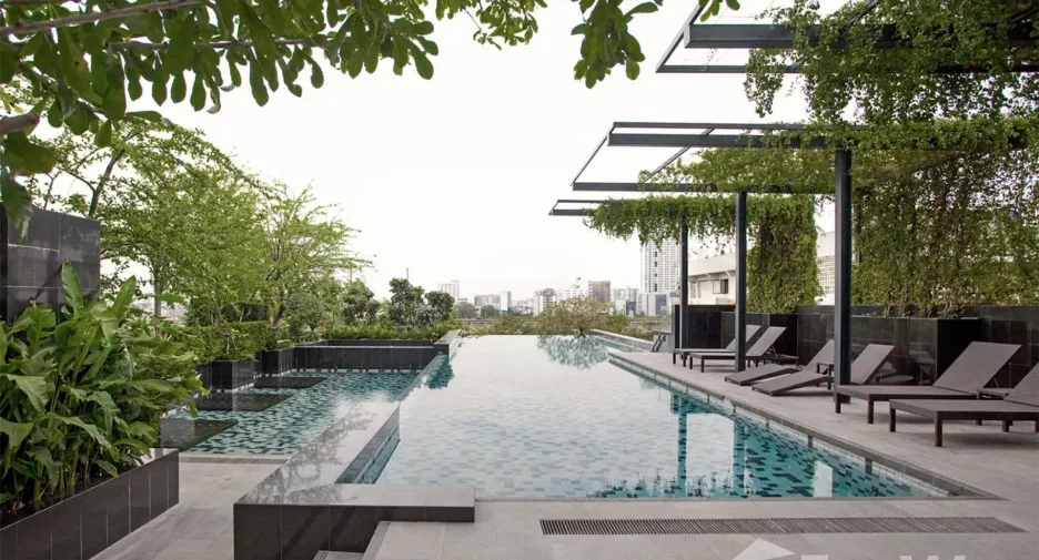 Condo en alquiler y en venta de 1 habitaciones en Watthana, Bangkok