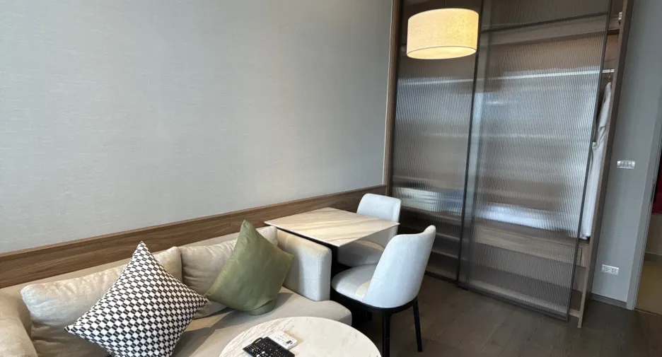 For rent studio condo in Khlong Toei, Bangkok