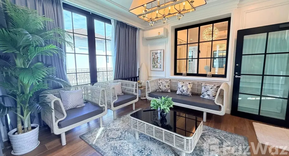 For rent 5 bedrooms house in Suan Luang, Bangkok