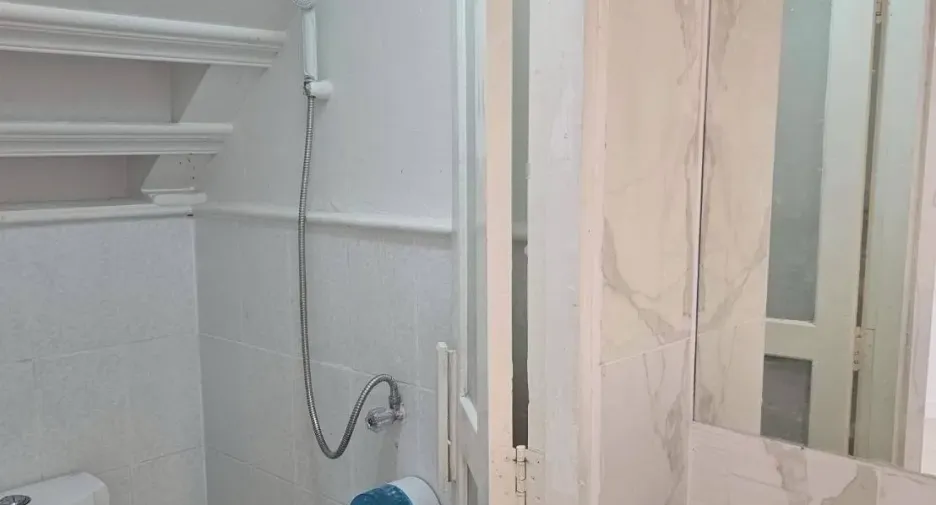 For rent 1 bed retail Space in Huai Khwang, Bangkok