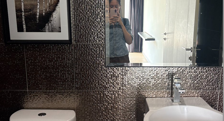 For rent 2 bedrooms condo in Khlong Toei, Bangkok