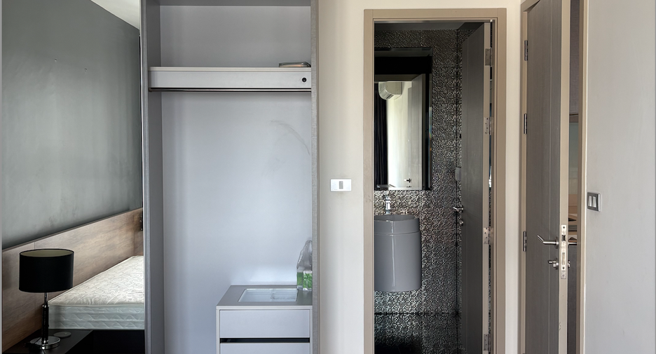 For rent 2 bedrooms condo in Khlong Toei, Bangkok
