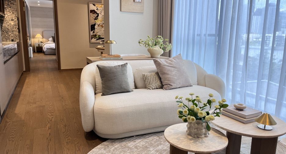 For rent 2 bedrooms condo in Khlong Toei, Bangkok
