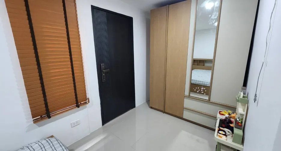 À louer 2 chambres maison à Rat Burana, Bangkok